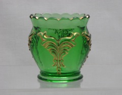 #1280 Winged Scroll, Toothpick, Emerald with gold decoration, 1898-1902
