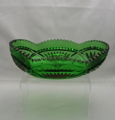 #1255 Pineapple and Fan, Bowl, Emerald, 1989-1902