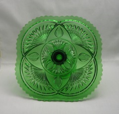 #1255 Pineapple and Fan, Cake Stand, Emerald, 1898-1902