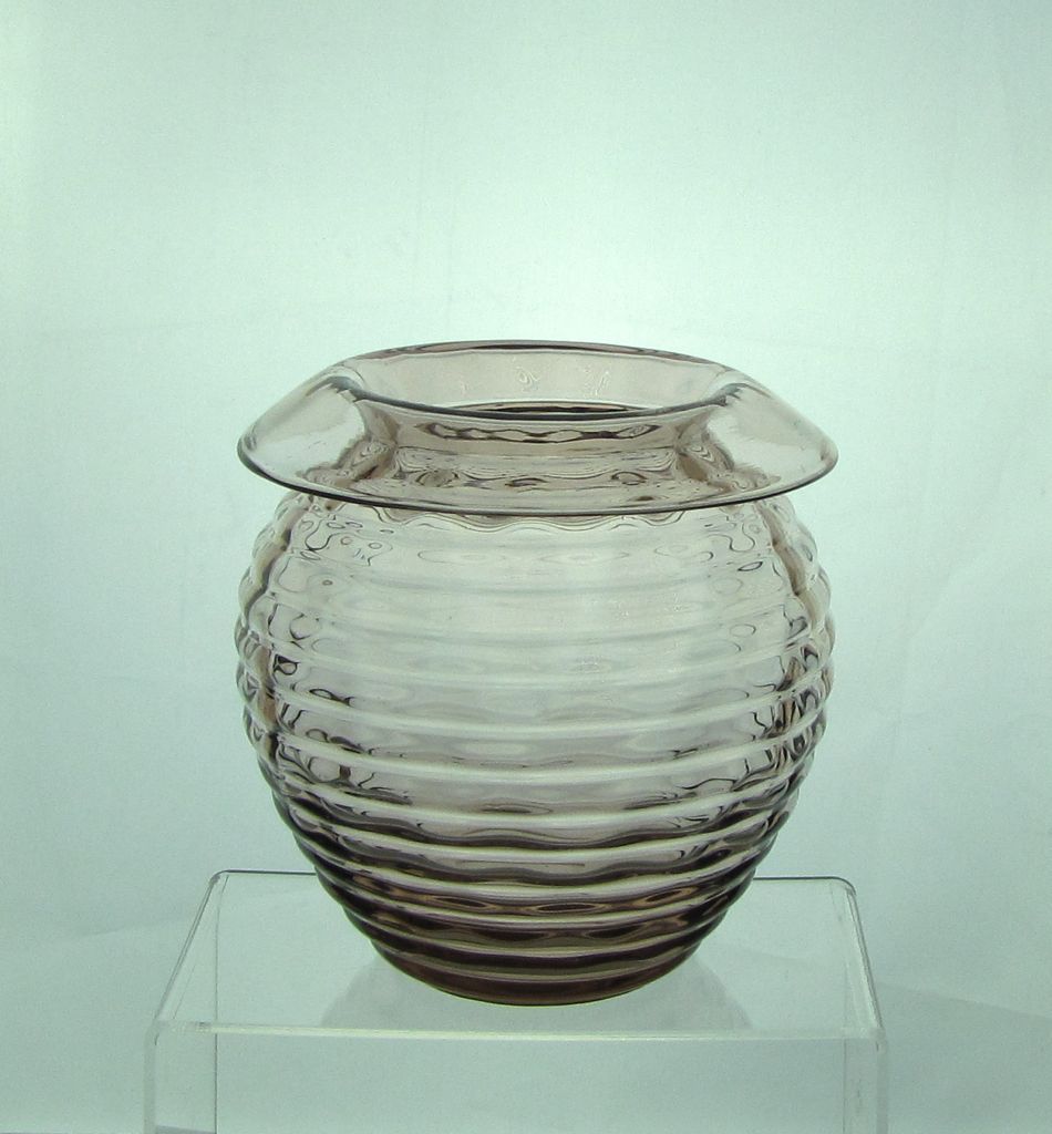 #3359 Plateau Rose Bowl Vase, 6 inch, Diamond Optic, Hawthorne, 1927
