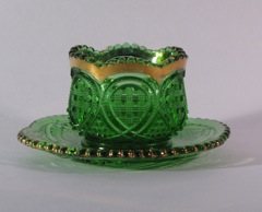 #1205 Fancy Loop, individual sugar, Emerald, 1896-1902