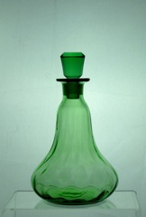 #4026 Spencer Decanter, 16 oz, with #73 stopper, Diamond Optic, Moongleam, 1925-1935