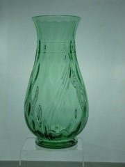 #4223 Swirl Vase, 12 inch, Diamond Optic, Moongleam, 1931-1935